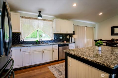 802 99th Avenue SE Lake Stevens WA 98258