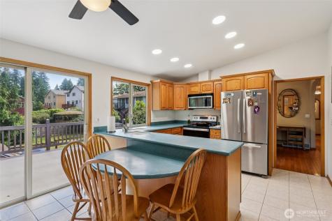 17837 Ashworth Avenue N Shoreline WA 98133