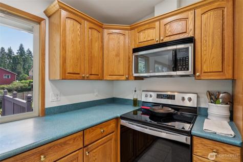 17837 Ashworth Avenue N Shoreline WA 98133