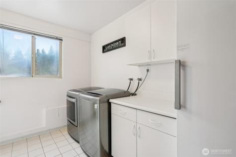 17837 Ashworth Avenue N Shoreline WA 98133