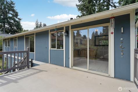 17837 Ashworth Avenue N Shoreline WA 98133