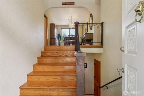 17837 Ashworth Avenue N Shoreline WA 98133