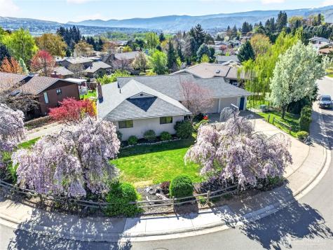 2629 Lemaister Avenue Wenatchee WA 98801