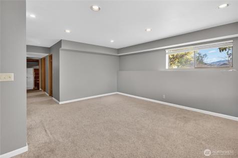 2629 Lemaister Avenue Wenatchee WA 98801