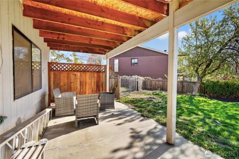 2629 Lemaister Avenue Wenatchee WA 98801