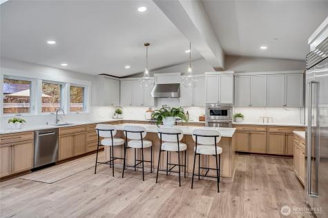 8904 SE 58th Street Mercer Island WA 98040