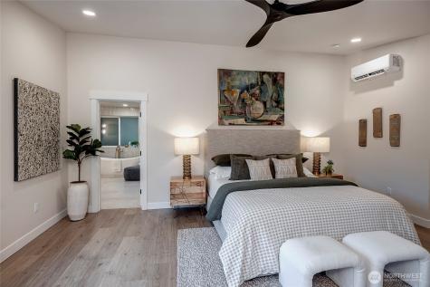 8904 SE 58th Street Mercer Island WA 98040