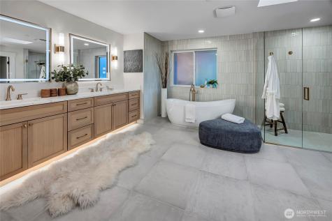 8904 SE 58th Street Mercer Island WA 98040