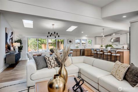 8904 SE 58th Street Mercer Island WA 98040