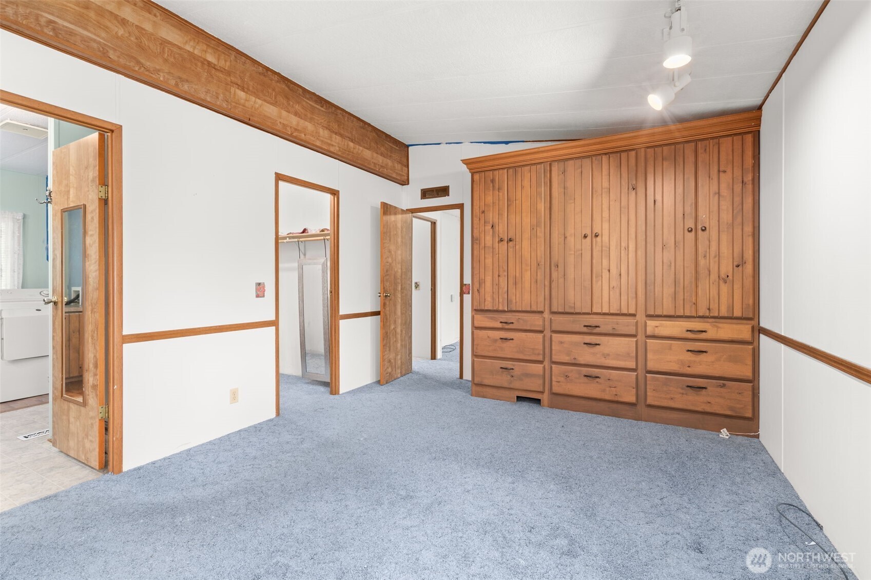 2206 W Starlake Drive Elma WA 98541