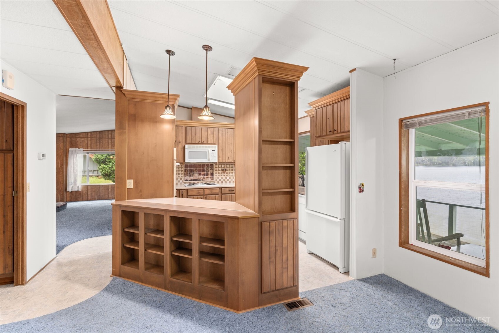 2206 W Starlake Drive Elma WA 98541
