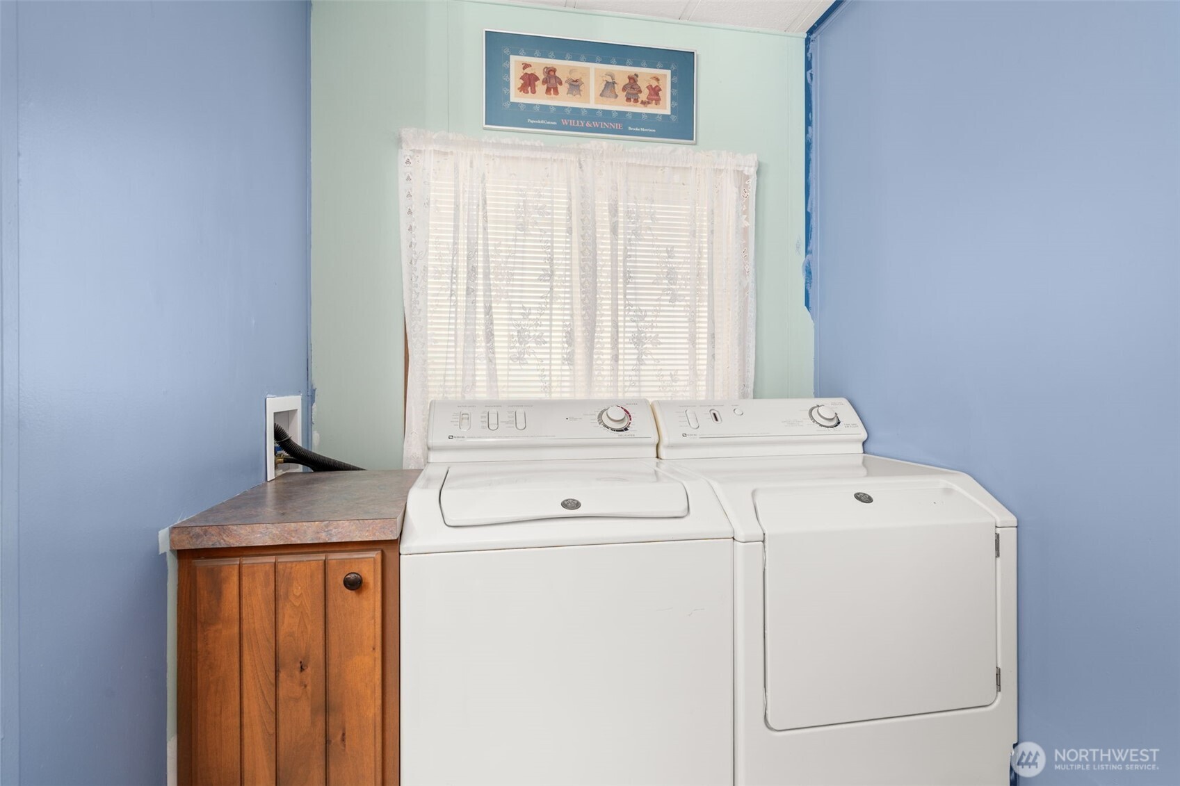 2206 W Starlake Drive Elma WA 98541