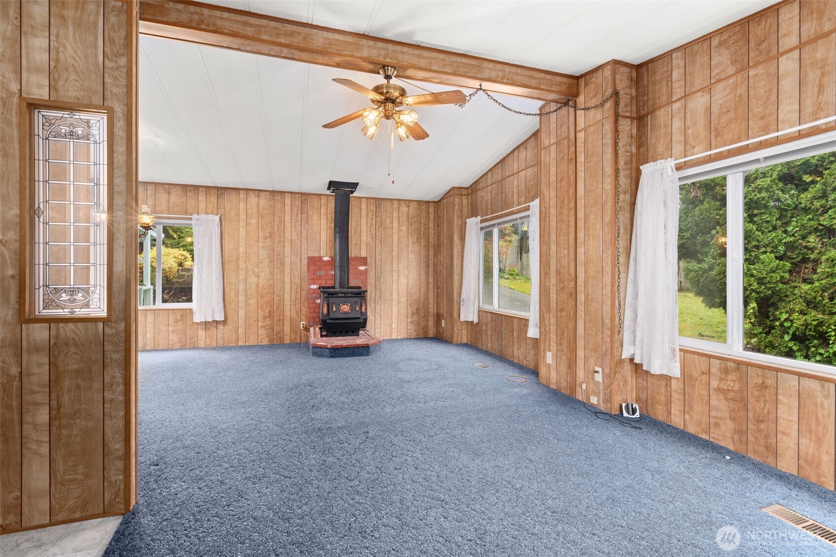 2206 W Starlake Drive Elma WA 98541