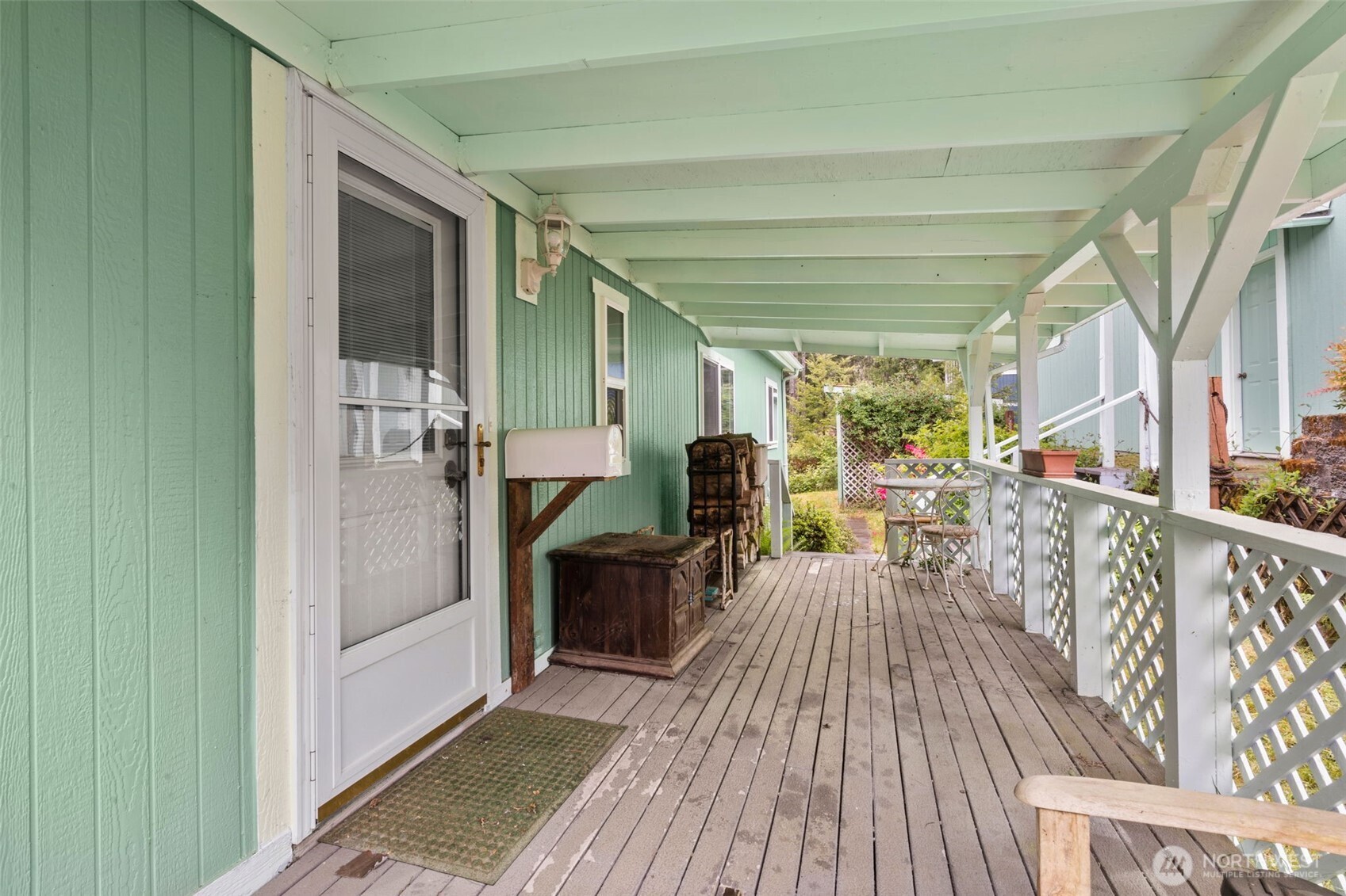 2206 W Starlake Drive Elma WA 98541