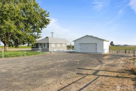 16981 SE Road 2 Moses Lake WA 98837