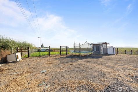 16981 SE Road 2 Moses Lake WA 98837