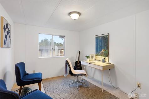 19015 16th Avenue NE Shoreline WA 98155