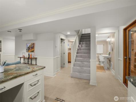 1423 Nob Hill Avenue N Seattle WA 98109