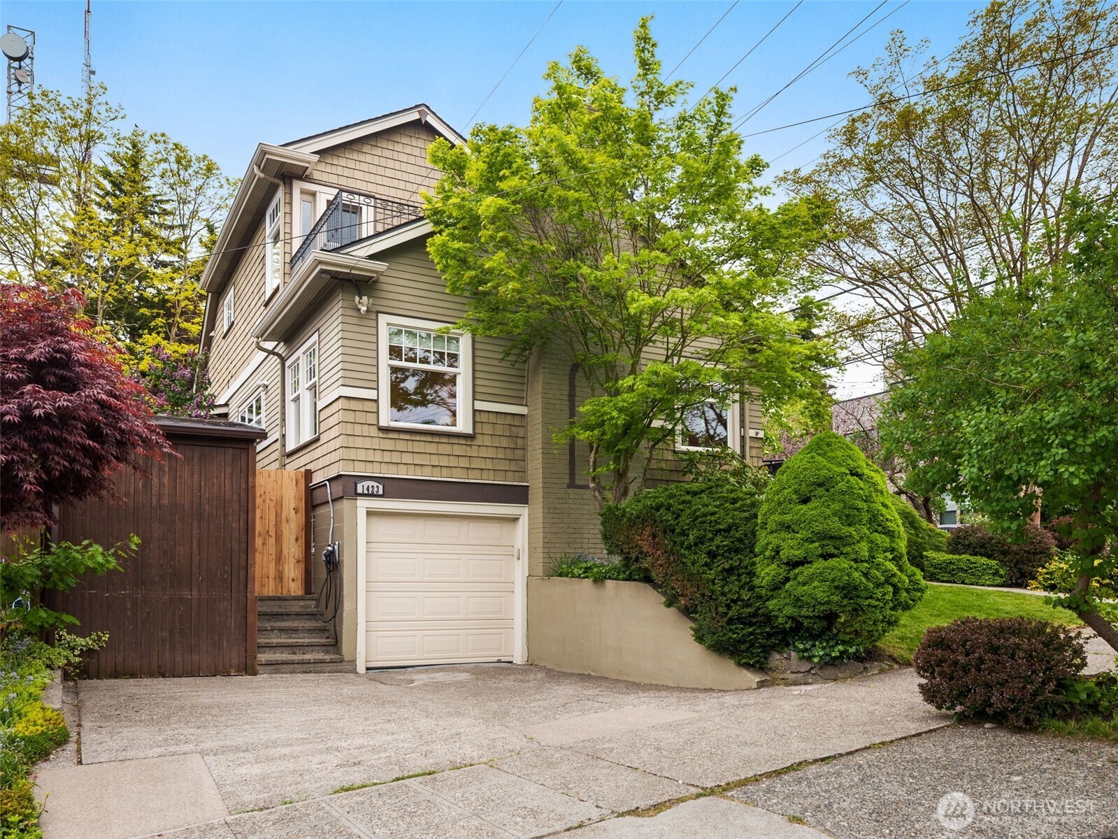 1423 Nob Hill Avenue N Seattle WA 98109