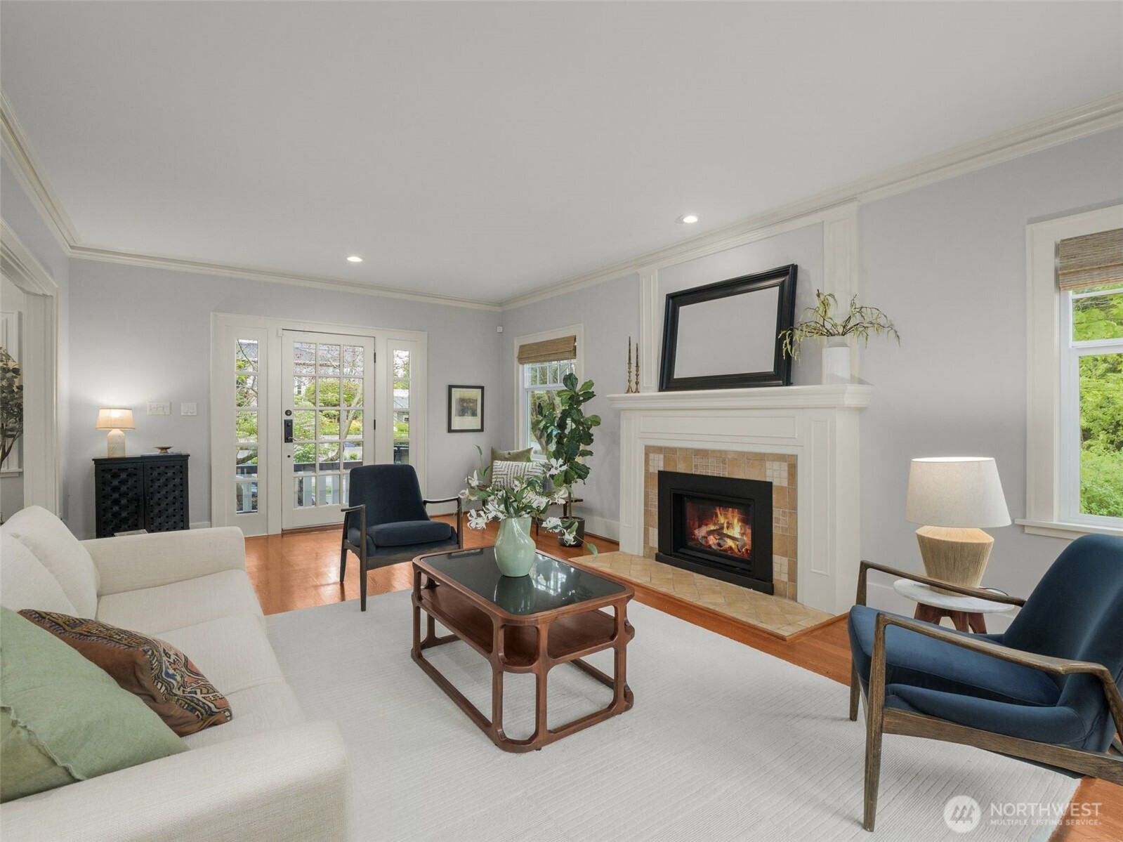 1423 Nob Hill Avenue N Seattle WA 98109