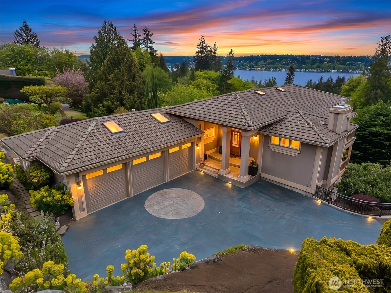 6317 NE 138th Place Kirkland WA 98034