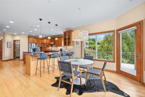 6317 NE 138th Place Kirkland WA 98034