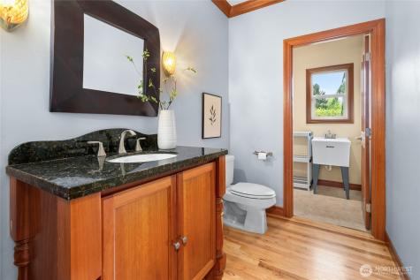 6317 NE 138th Place Kirkland WA 98034