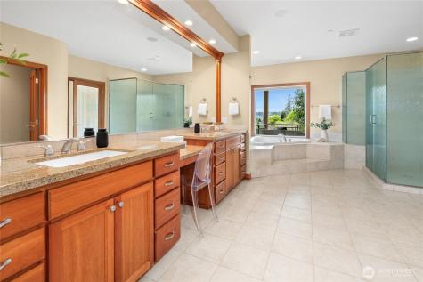 6317 NE 138th Place Kirkland WA 98034