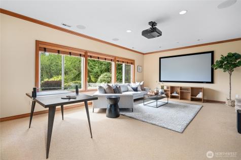 6317 NE 138th Place Kirkland WA 98034