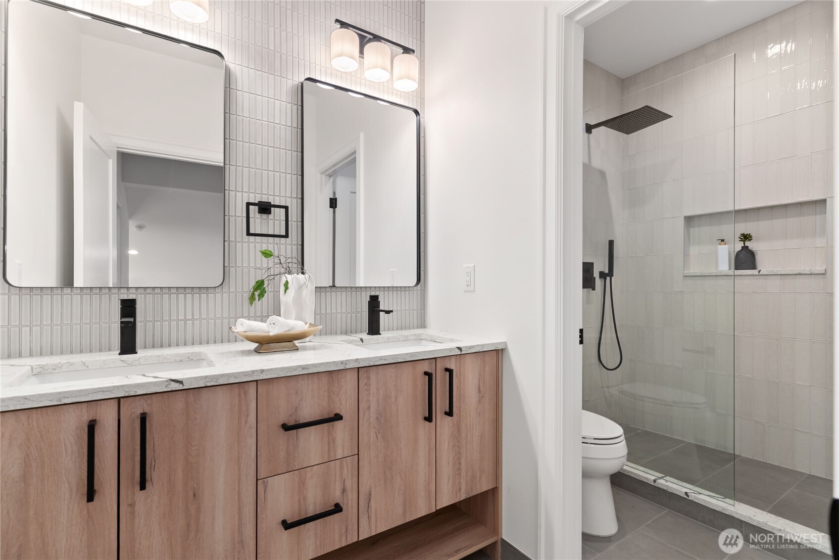 31 E Rhododendron Court Union WA 98592