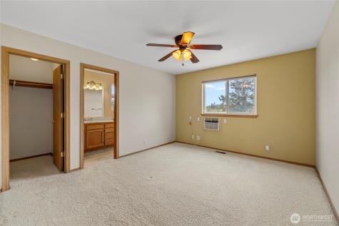 660 Cranberry Drive Oak Harbor WA 98277