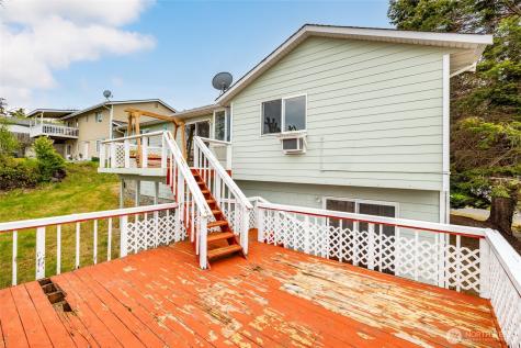 660 Cranberry Drive Oak Harbor WA 98277