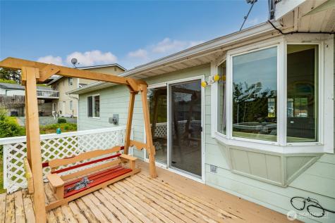 660 Cranberry Drive Oak Harbor WA 98277