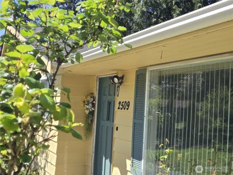 2509 73 Street SE Everett WA 98203