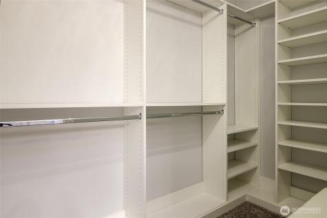 9165 45th Avenue SW Seattle WA 98136