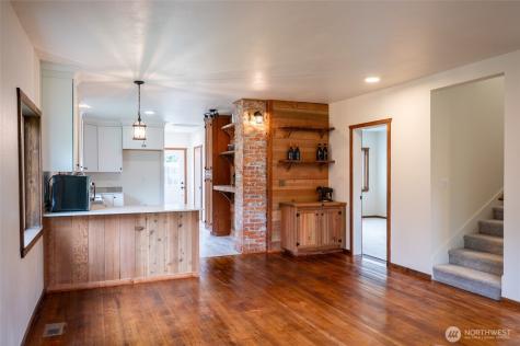 10802 Eatonville Highway E Eatonville WA 98328