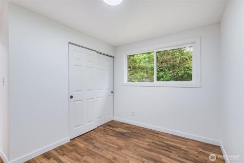 30418 12th Place SW Federal Way WA 98023