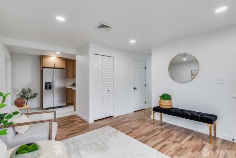 30418 12th Place SW Federal Way WA 98023
