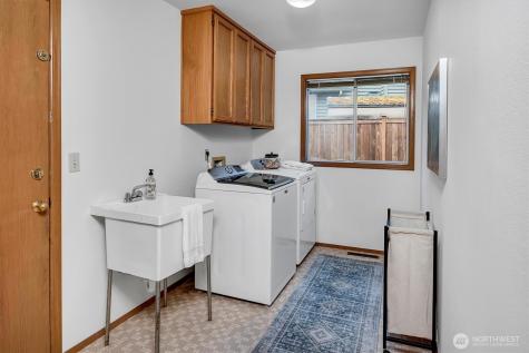 3911 240th Place SE Sammamish WA 98029
