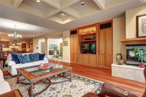 1055 91st Avenue NE Bellevue WA 98004