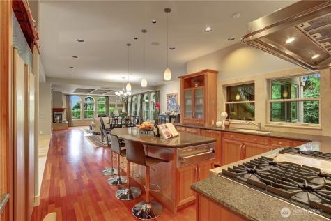 1055 91st Avenue NE Bellevue WA 98004