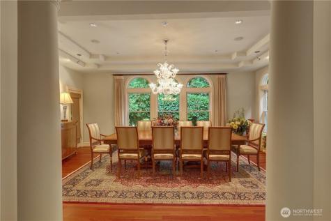 1055 91st Avenue NE Bellevue WA 98004