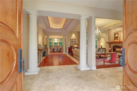 1055 91st Avenue NE Bellevue WA 98004