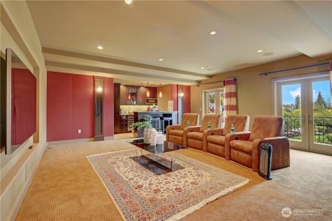 1055 91st Avenue NE Bellevue WA 98004