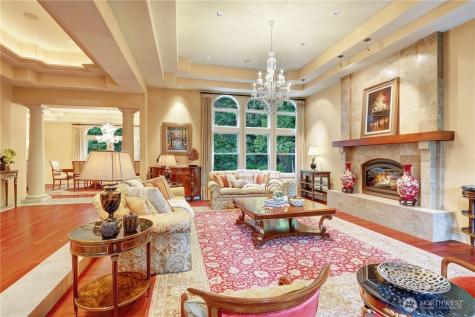 1055 91st Avenue NE Bellevue WA 98004