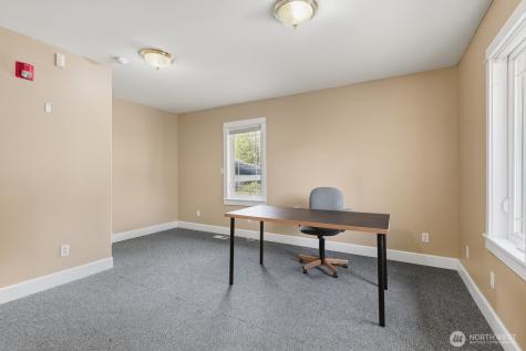 10516 E Riverside Drive Bothell WA 98011