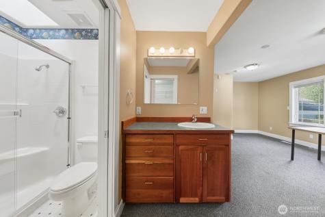 10516 E Riverside Drive Bothell WA 98011