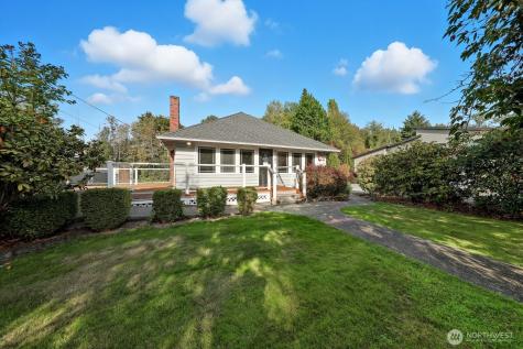 10516 E Riverside Drive Bothell WA 98011