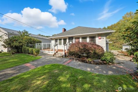 10516 E Riverside Drive Bothell WA 98011