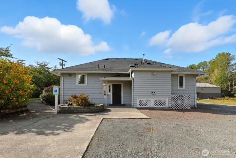 10516 E Riverside Drive Bothell WA 98011